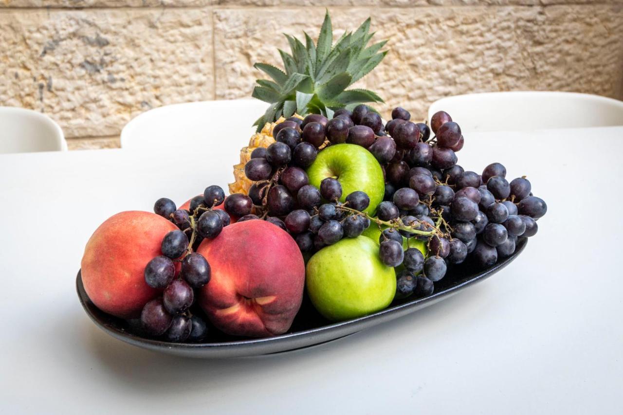The Haneviim Suites - Isrentals Jerusalem Eksteriør billede