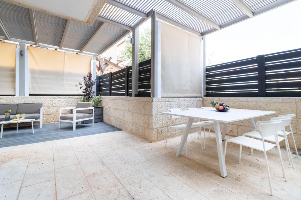 The Haneviim Suites - Isrentals Jerusalem Eksteriør billede